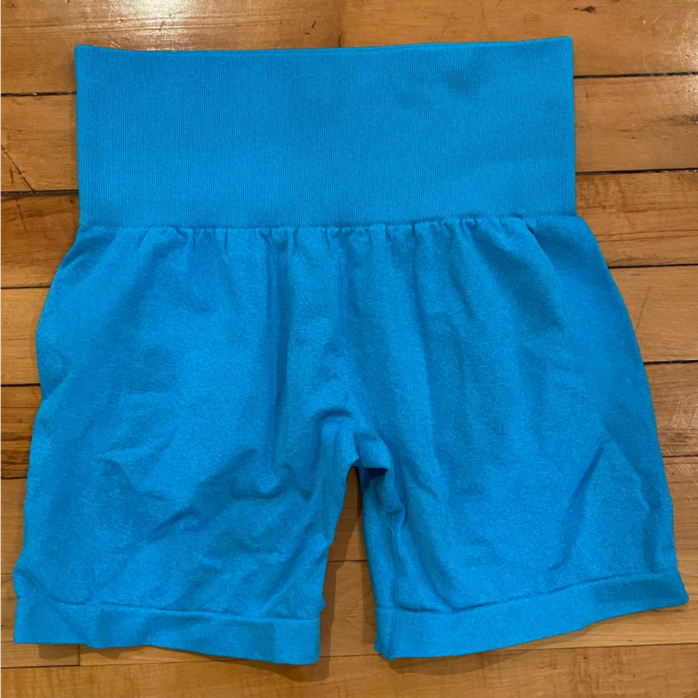 YEOREO Seamless High Waisted Shorts Contour Biker Shorts Gym Yoga Workout